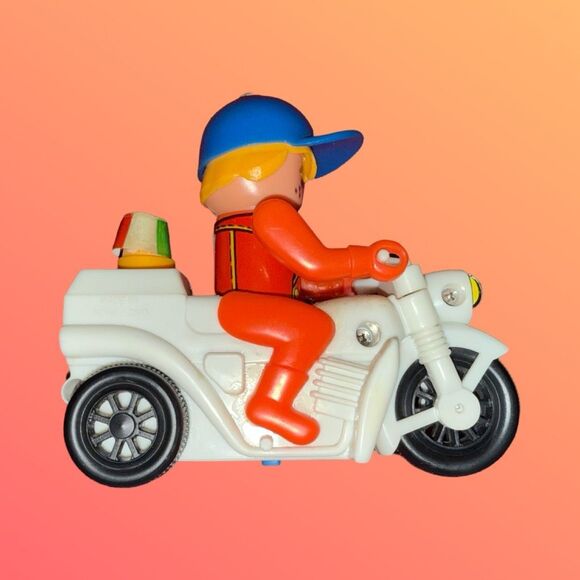 Vintage 1970s Toot Toot Hand Wind Up Motorcycle Trike & Action Rider B5 - Picture 6 of 9